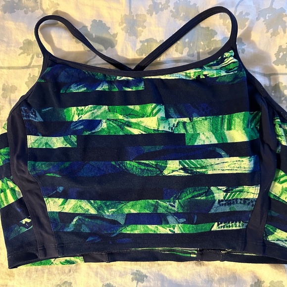 Athleta - 2 sports bras and a padded (removable pads) bralette  sz XL - Picture 1 of 6
